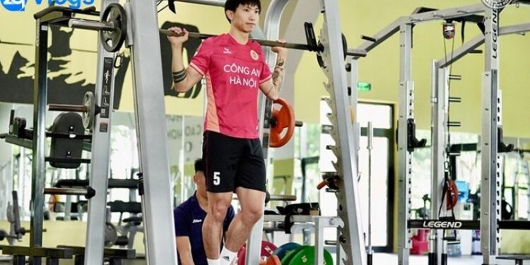 Văn Hậu Bó Bột Tập Gym, Hải My Tiếp Sức, Tình Yêu Mạnh Mẽ Giữa Chấn Thương 3 van-hau-bo-bot-tap-gym